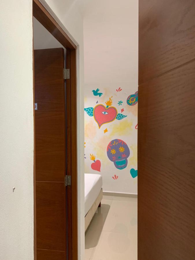 Leo Downtown Homestay Cancun