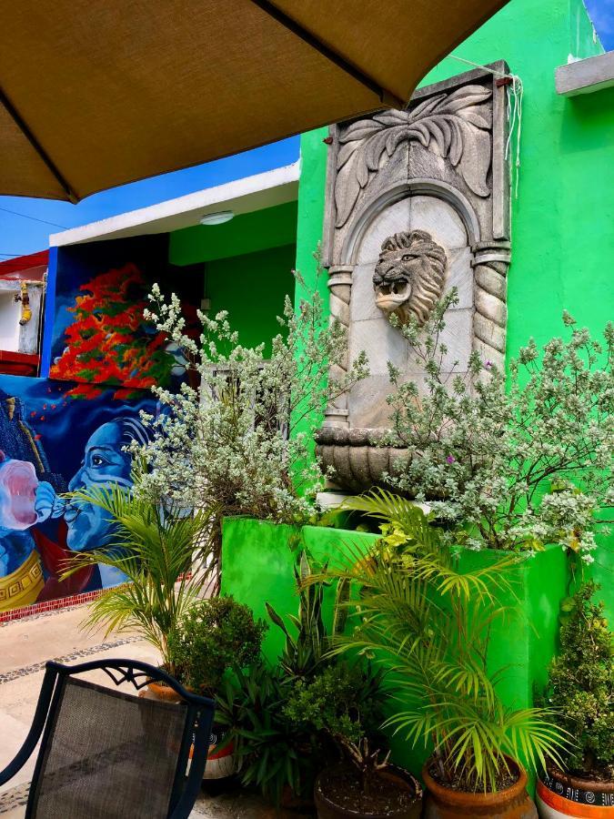 Leo Downtown Homestay